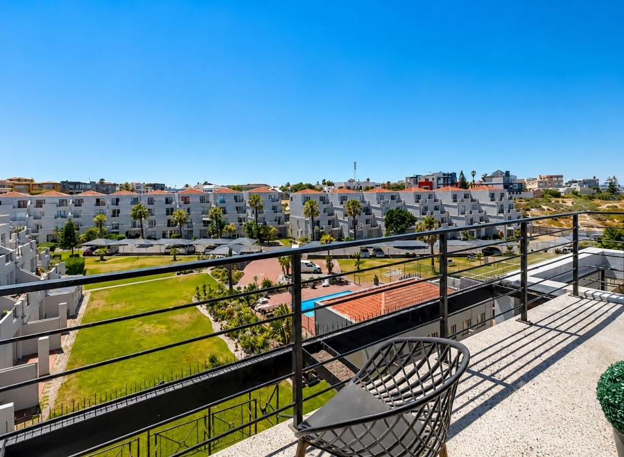 2 Bedroom Property for Sale in West Beach Western Cape